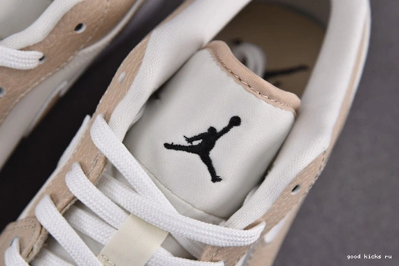 Rattan Low Sail Red Jordan SE FB7168-121 1 FB7168-121 University 0211